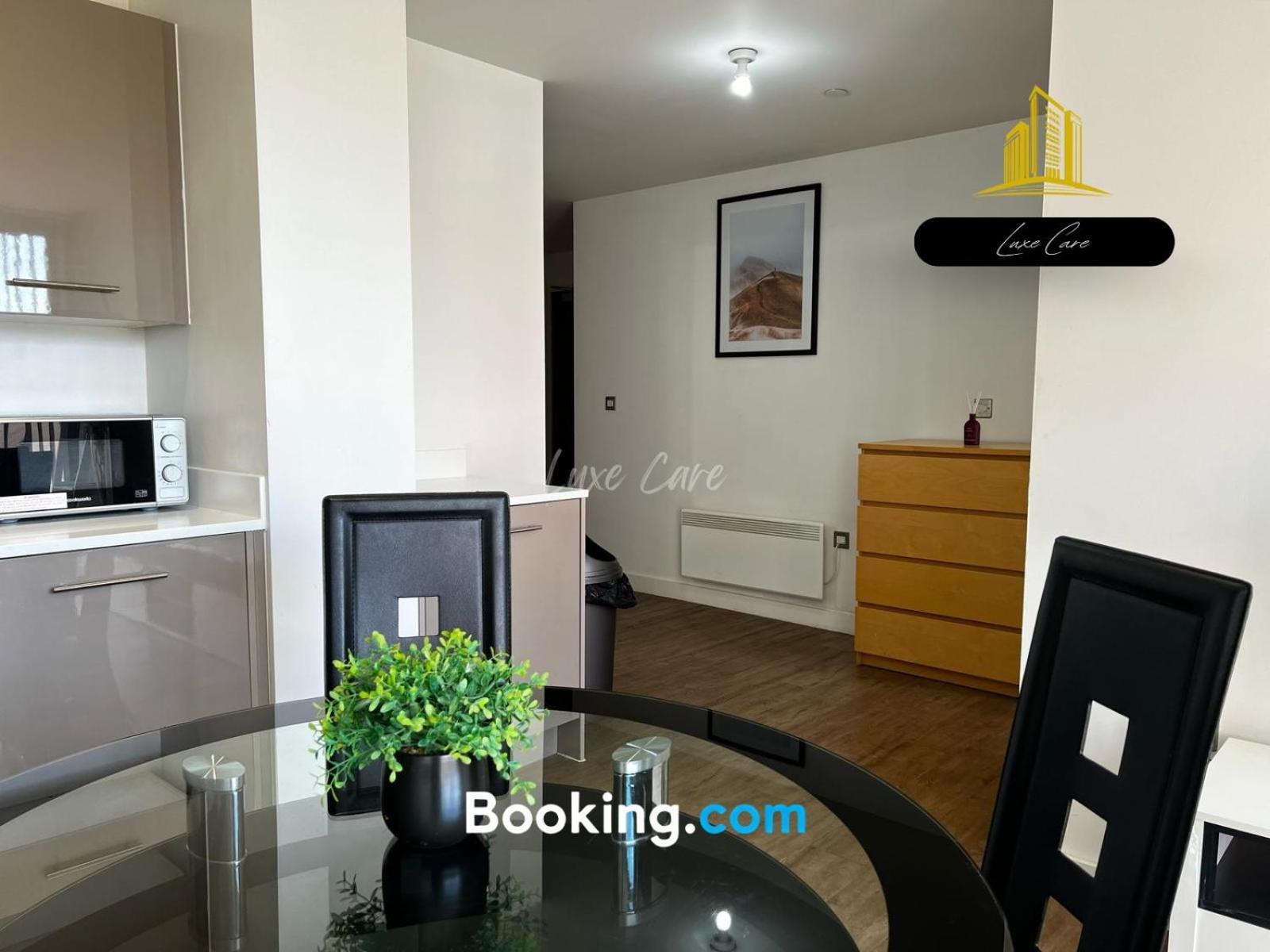 Last-Minute Specials L Book It Now L Sleeps Up To 4 L 2 Bed 2 Bath - Gym - Prime Birmingham Location L Jvt Short Lets エクステリア 写真